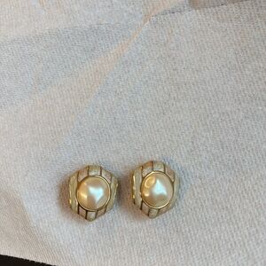 Monet Gold and Cream Pearl Earrings